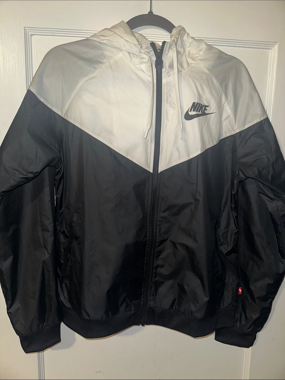 Nike Black and White Chevron Hooded Windbreaker Jacket